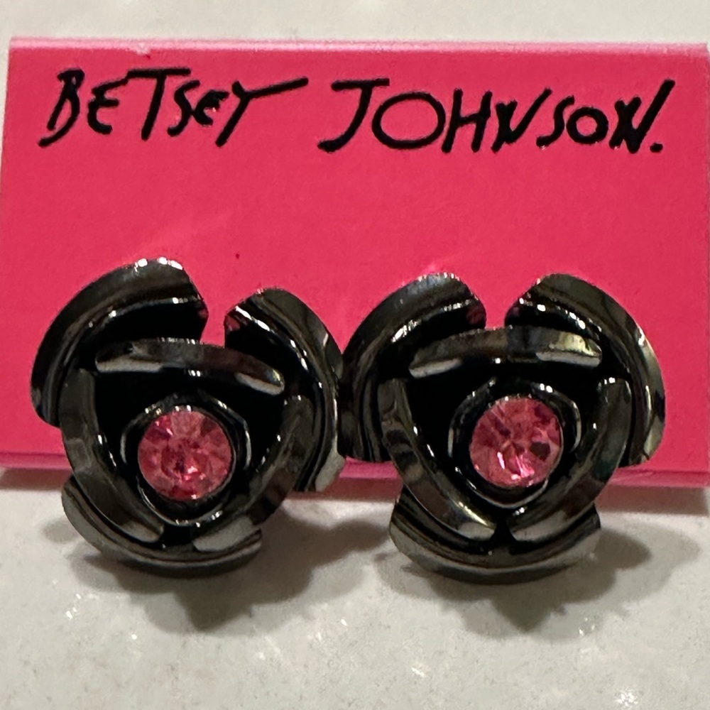 NWT Betsey Johnson Black and Pink Floral Earrings